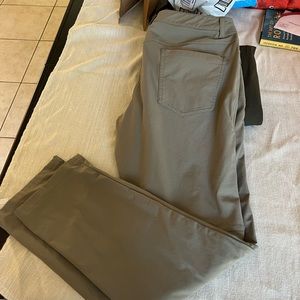 Lululemon Men’s ABC pant